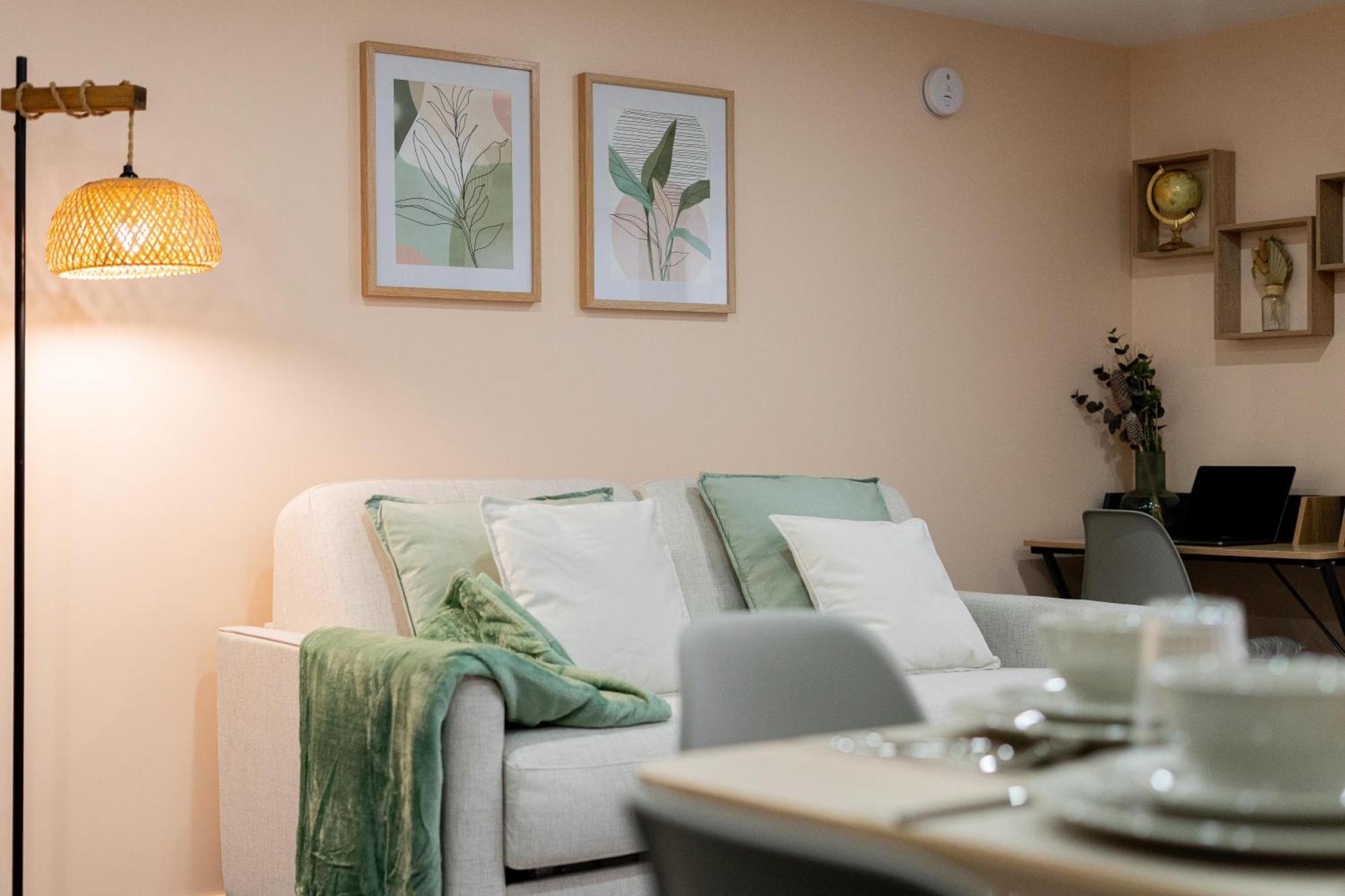 Appartement Cosy Le Lys Vert A 40Mn De Paris Dammarie-les-Lys Exterior photo
